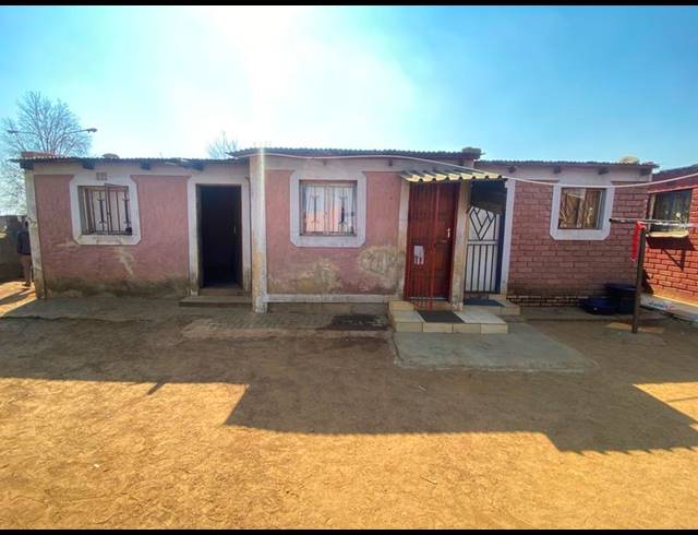 2 BEDROOM HOUSE FOR SALE IN PALM RIDGE EXT 2
